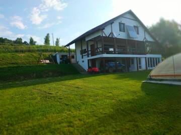 Фотографии Дома для отпуска Cabana din Dealul Cucului г. Năsăud (Румыния) №2 Фото Дома для отпуска Cabana din Dealul Cucului г. Năsăud 2